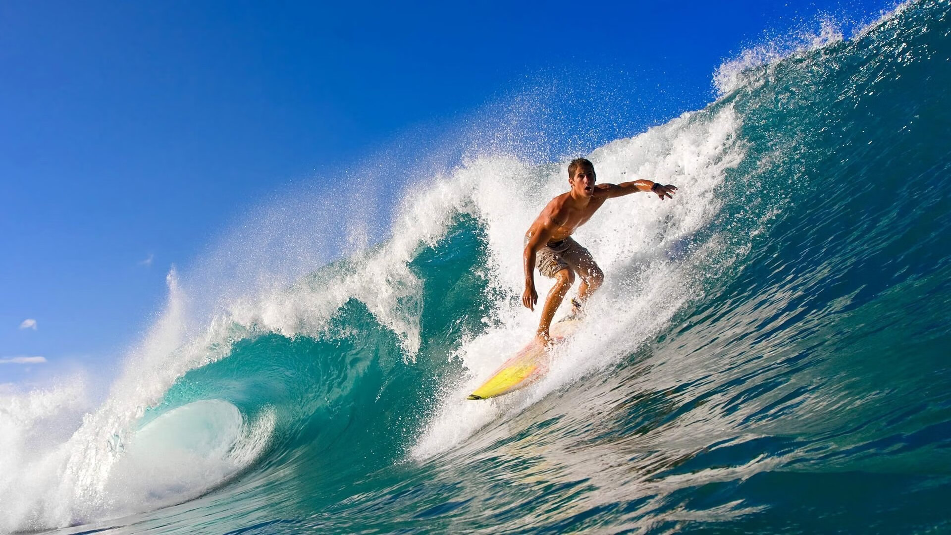 橙色风暴席卷马里，拉亚在年度焦点之战中接管比赛