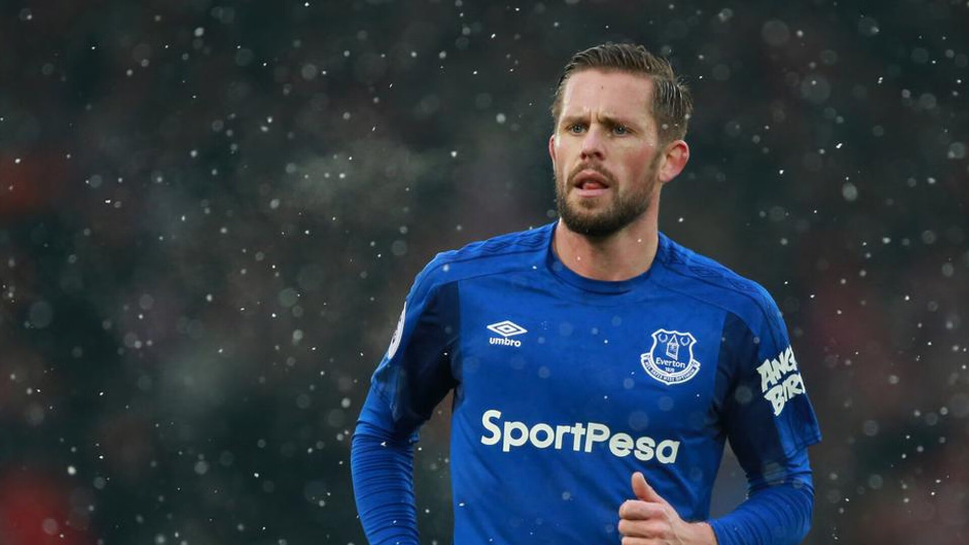 锡安一锤定音，当纽约的喧嚣吞没北京的坚韧