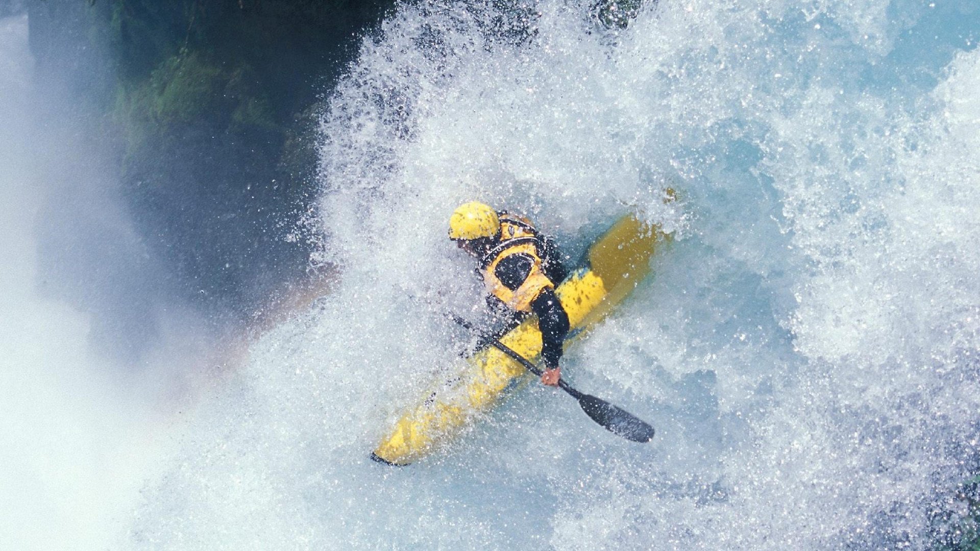 阿劳霍，在F1年度争冠之夜的熔炉中淬炼成钢